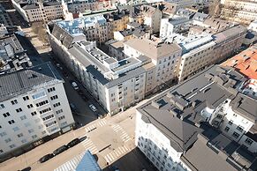 Modern 1BR Apartment with Balcony