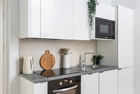 Modern  Apartments  by Upstairs