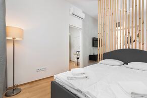 Modern  Apartments  by Upstairs