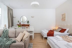 Modern  Apartments  by Upstairs