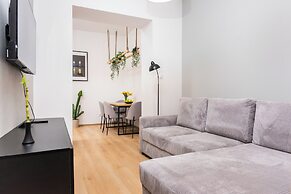 Modern  Apartments  by Upstairs