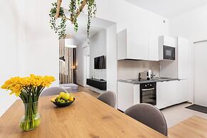 Modern  Apartments  by Upstairs