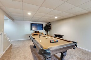 Game Room & On-site Pond: Laurelville Retreat!