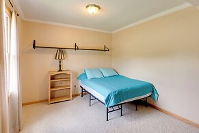 Game Room & On-site Pond: Laurelville Retreat!