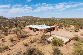 10-acre Desert Oasis w/ Expansive Patio in Tucson!