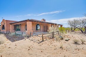 10-acre Desert Oasis w/ Expansive Patio in Tucson!
