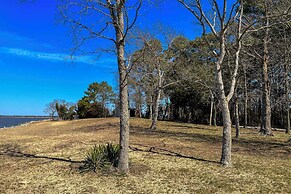 Private Beach & Fishing Pier: Wicomico River House
