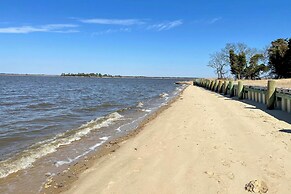 Private Beach & Fishing Pier: Wicomico River House