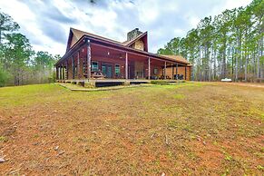 Deck, Smoker & Yard: Peaceful Gem in Pine Mountain