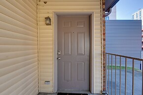 1 Mi to Dtwn: Pet-friendly Apt in Nashville