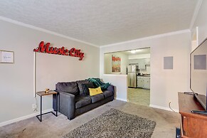 1 Mi to Dtwn: Pet-friendly Apt in Nashville