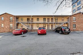1 Mi to Dtwn: Pet-friendly Apt in Nashville