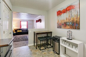 1 Mi to Dtwn: Pet-friendly Apt in Nashville