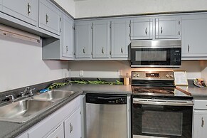 1 Mi to Dtwn: Pet-friendly Apt in Nashville