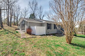 4 Mi to Wku: Hilltopper's Hideaway w/ Grills!