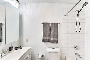 1 Mi to Dtwn: Bentonville Retreat w/ Patio