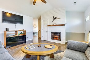 1 Mi to Dtwn: Bentonville Retreat w/ Patio