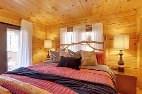 Fire Pit, Hot Tub & Grill: Murphy Family Retreat!