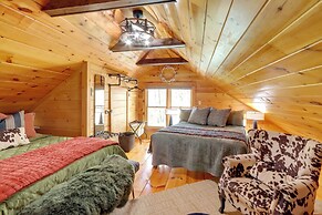 Fire Pit, Hot Tub & Grill: Murphy Family Retreat!