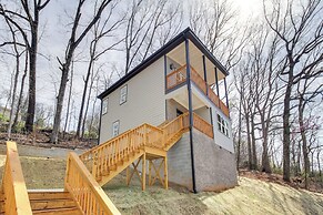 6 Mi to Chattanooga: Home w/ Balcony & Dtwn Views!