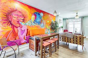 1 Mi to Philadelphia Zoo: Convenient Townhome!