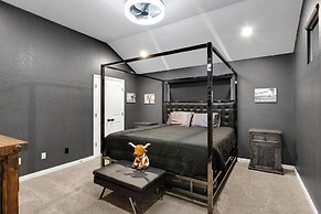 Private Pool & Hot Tub: 'wild Horse' Home!