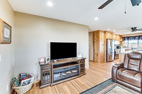 Wraparound Deck: Newly Built Home in Grangeville!