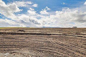 Wraparound Deck: Newly Built Home in Grangeville!