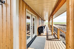 Wraparound Deck: Newly Built Home in Grangeville!