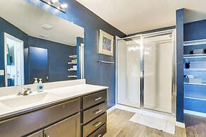 Shop, Dine & Unwind: Pet-friendly Home in Austin!