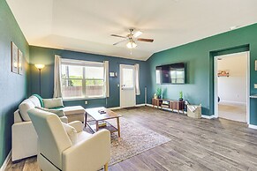 Shop, Dine & Unwind: Pet-friendly Home in Austin!