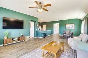 Shop, Dine & Unwind: Pet-friendly Home in Austin!