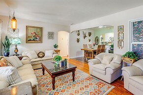 Walk to Downtown Atascadero: Cottage w/ Sunroom!