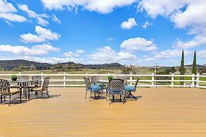 Near Ramona Wineries: Mtn-view Haven w/ Large Yard