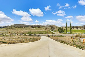 Near Ramona Wineries: Mtn-view Haven w/ Large Yard