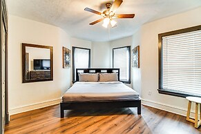 Walkable Location: Welcoming Unit in Omaha