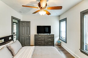 Walkable Location: Welcoming Unit in Omaha