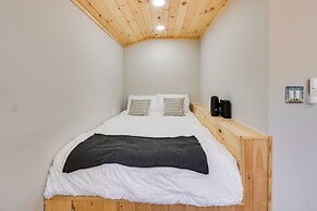 Close to Trails: Studio w/ Water Views