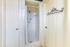 Ideally Located Historic Home w/ Porch in Columbus