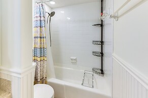 Ideally Located Historic Home w/ Porch in Columbus