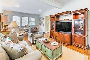 Ideally Located Historic Home w/ Porch in Columbus