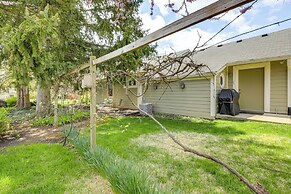 Walk to Main St & Parks: Zionsville Village Home