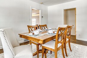 Walk to Main St & Parks: Zionsville Village Home