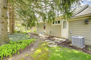 Walk to Main St & Parks: Zionsville Village Home