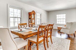 Walk to Main St & Parks: Zionsville Village Home