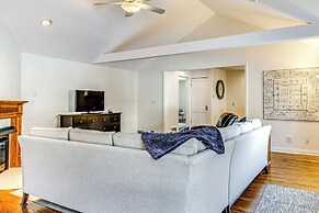 Walk to Main St & Parks: Zionsville Village Home