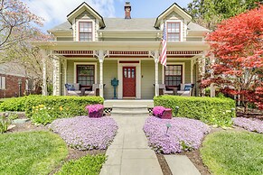 Walk to Main St & Parks: Zionsville Village Home