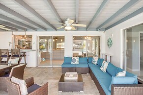 2 Mi to Beach: Canal-front Home in Cape Coral!