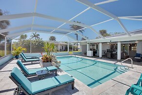 2 Mi to Beach: Canal-front Home in Cape Coral!