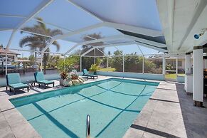 2 Mi to Beach: Canal-front Home in Cape Coral!